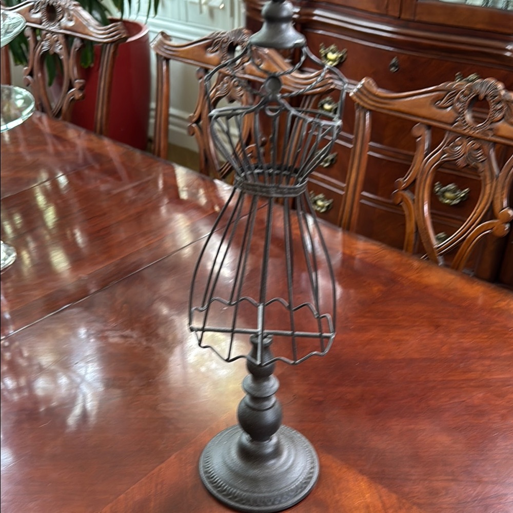 Vintage Style Wire Mannequin Jewelry Stand